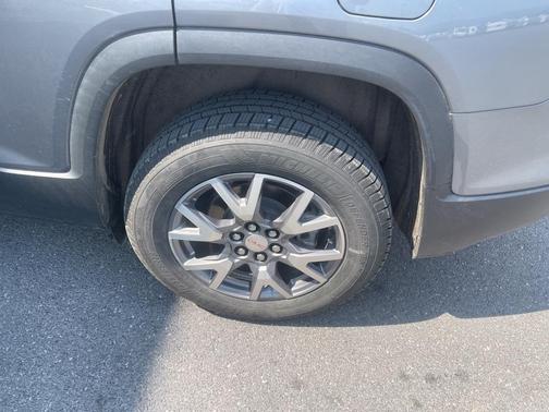 2021 GMC Acadia SLT