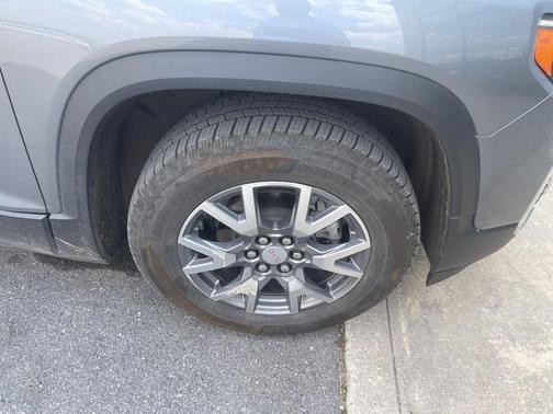 2021 GMC Acadia SLT