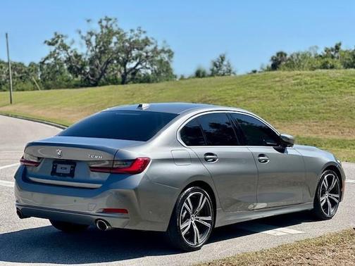 2024 BMW 330 i