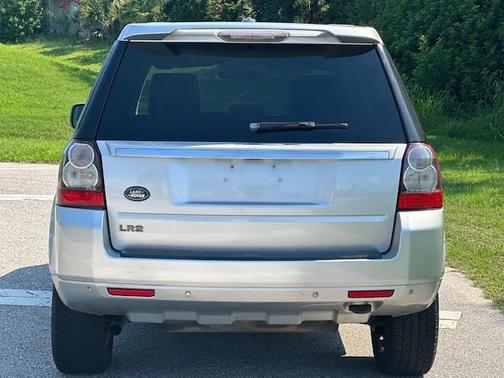 2011 Land Rover LR2 HSE LEATHER SUNROOF AWD RUNS GREAT FREE SHIPPING IN FLORIDA