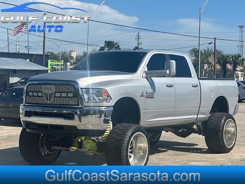 2017 RAM 2500 SLT Crew Cab 4x4 6'4' Box
