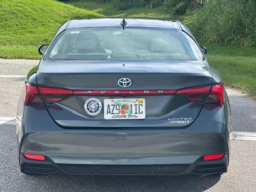 2020 Toyota Avalon Hybrid Limited