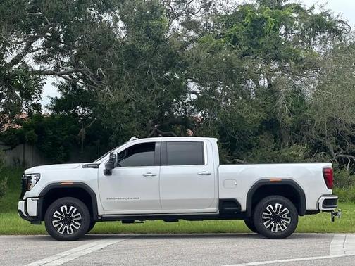2025 GMC Sierra 2500 Denali Ultimate