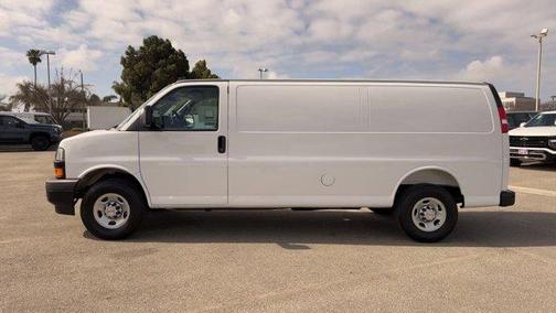 2025 Chevrolet Express 2500 Work Van
