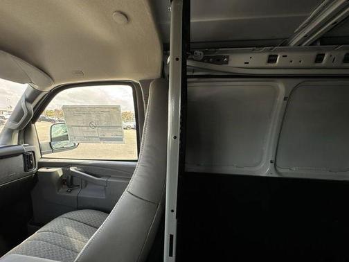 2025 Chevrolet Express 2500 Work Van