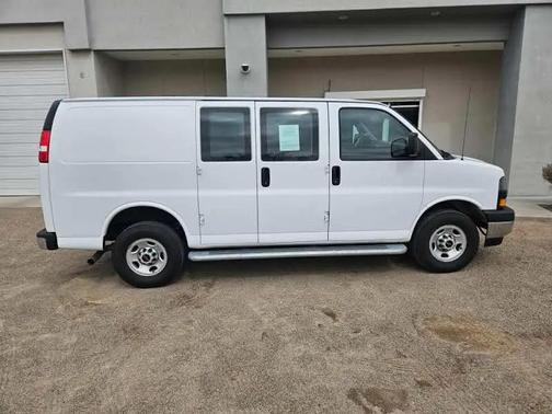 2024 GMC Savana 2500 Work Van