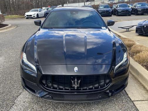 2022 Maserati Quattroporte Trofeo