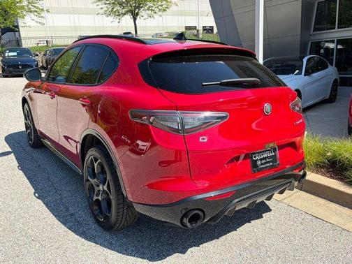 Alfa Rosso 2024 Alfa Romeo Stelvio Ti