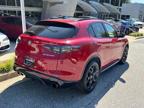Alfa Rosso 2024 Alfa Romeo Stelvio Ti