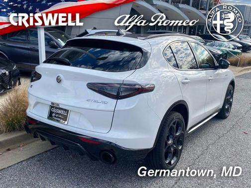 2025 Alfa Romeo Stelvio Sprint AWD