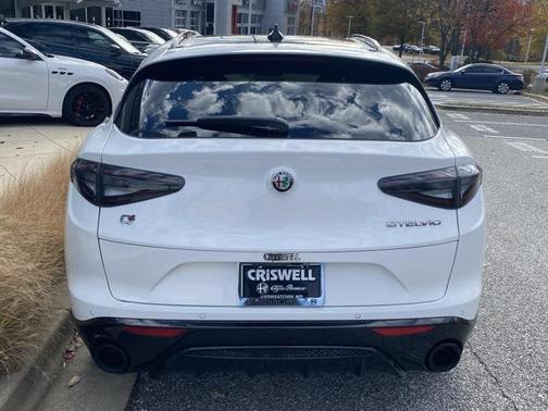 2025 Alfa Romeo Stelvio Sprint AWD