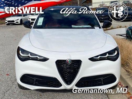 2025 Alfa Romeo Stelvio Sprint AWD