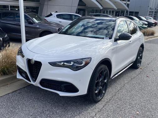 2025 Alfa Romeo Stelvio Sprint AWD