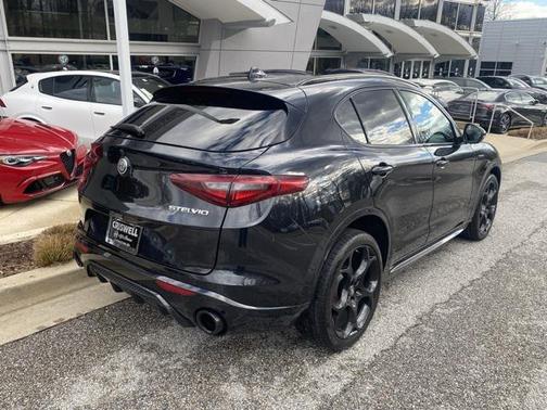 2023 Alfa Romeo Stelvio Veloce AWD