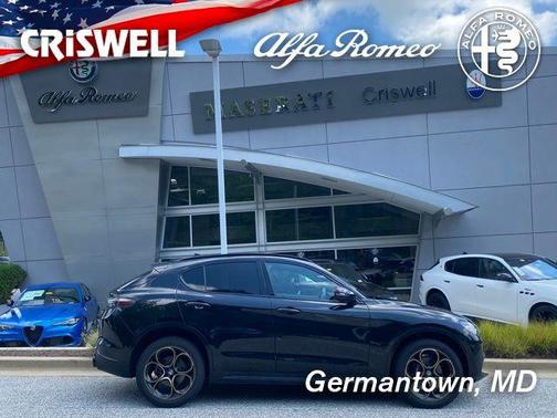 2025 Alfa Romeo Stelvio Sprint AWD