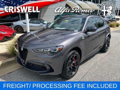 Vesuvio Gray Metallic 2024 Alfa Romeo Stelvio Quadrifoglio
