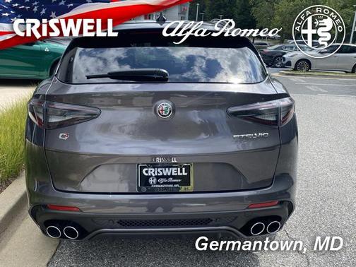 2024 Alfa Romeo Stelvio Quadrifoglio