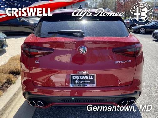 2023 Alfa Romeo Stelvio Quadrifoglio