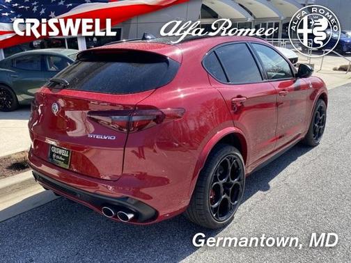 2023 Alfa Romeo Stelvio Quadrifoglio