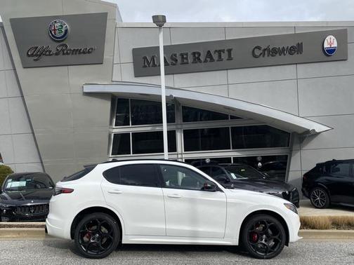 2025 Alfa Romeo Stelvio Ti
