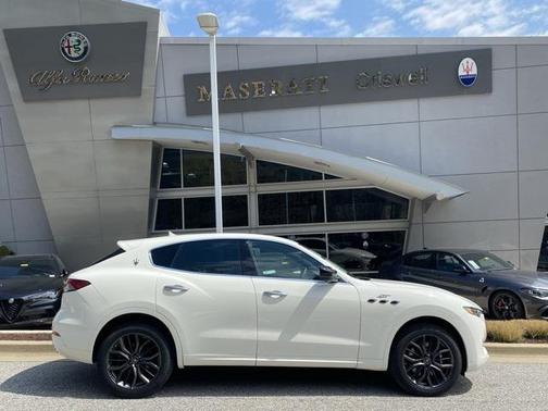 2024 Maserati Levante GT Ultima
