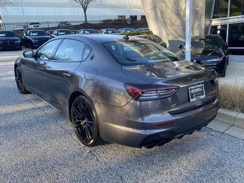 2022 Maserati Ghibli Modena Q4