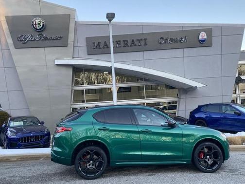 2025 Alfa Romeo Stelvio Ti