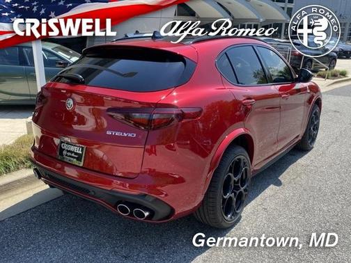 2023 Alfa Romeo Stelvio Quadrifoglio