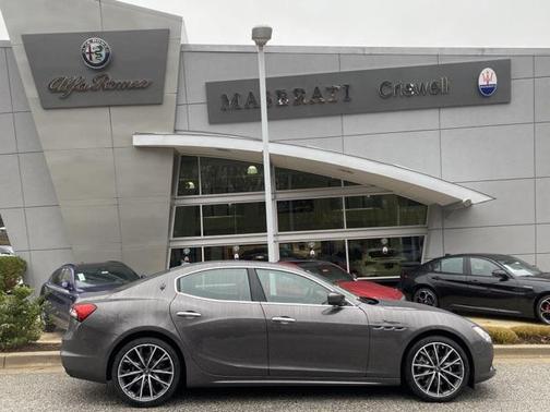 2023 Maserati Ghibli Modena Q4