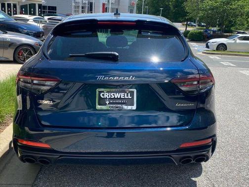 Blue Royale Special Metallic 2024 Maserati Levante Trofeo V8 Ultima