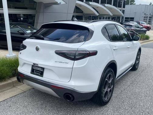 2024 Alfa Romeo Stelvio Ti