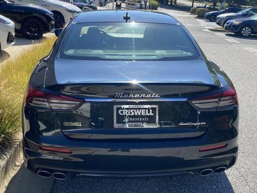 2022 Maserati Quattroporte Modena