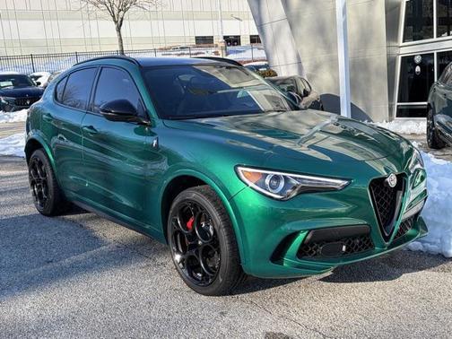 2023 Alfa Romeo Stelvio Quadrifoglio