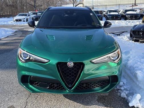 2023 Alfa Romeo Stelvio Quadrifoglio