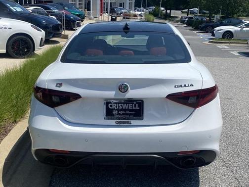 2022 Alfa Romeo Giulia Veloce