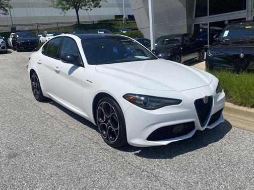 2022 Alfa Romeo Giulia Veloce