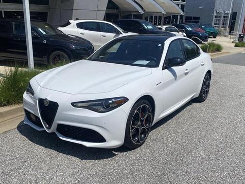 2022 Alfa Romeo Giulia Veloce