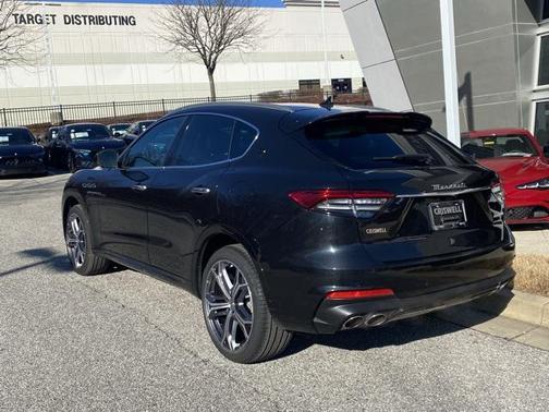 2023 Maserati Levante Modena