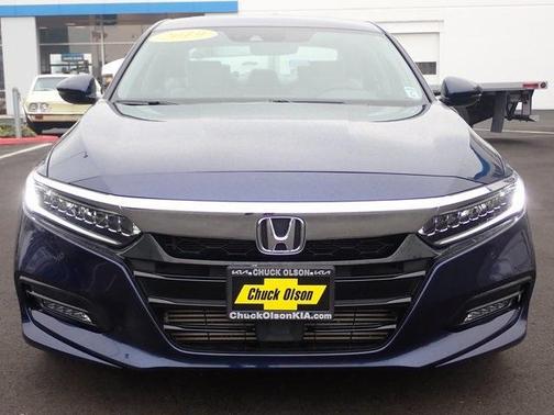 Photo 2 of 33 of 2019 Honda Accord Touring 2.0T
