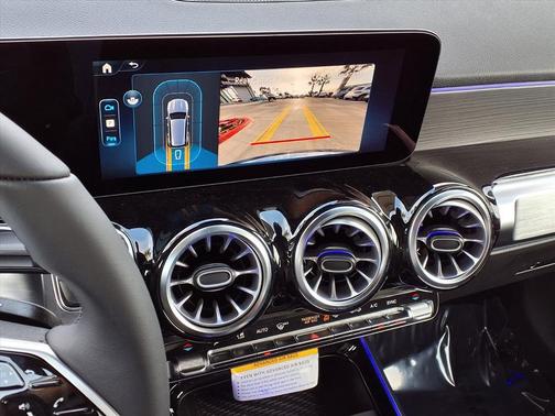 2026 Mercedes-Benz GLB 250 Base