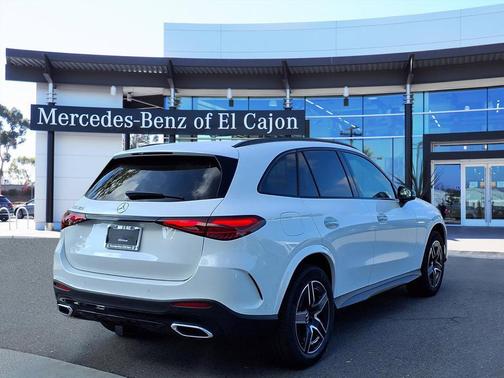 2026 Mercedes-Benz GLC 300 Base