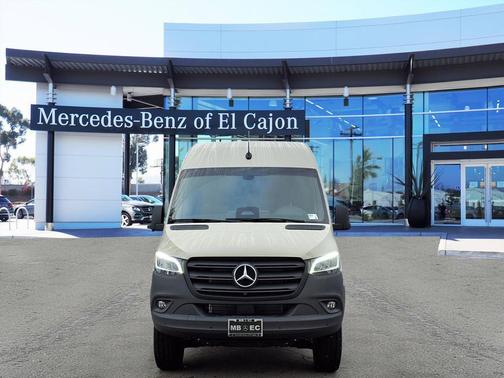 2026 Mercedes-Benz Sprinter 2500 Standard Roof