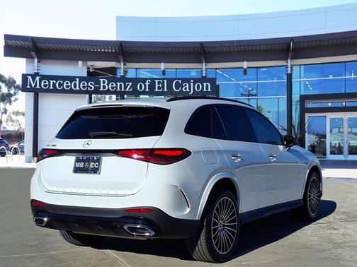 2026 Mercedes-Benz GLC 300 Base