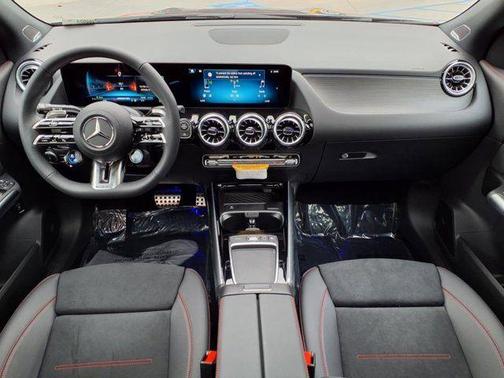 2026 Mercedes-Benz AMG GLA 35 Base