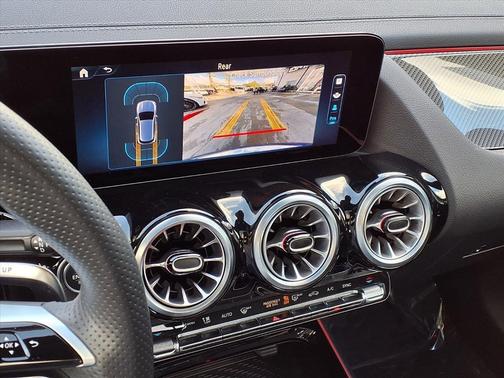 2025 Mercedes-Benz AMG GLA 35 Base