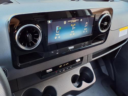 2026 Mercedes-Benz Sprinter 2500 144 WB