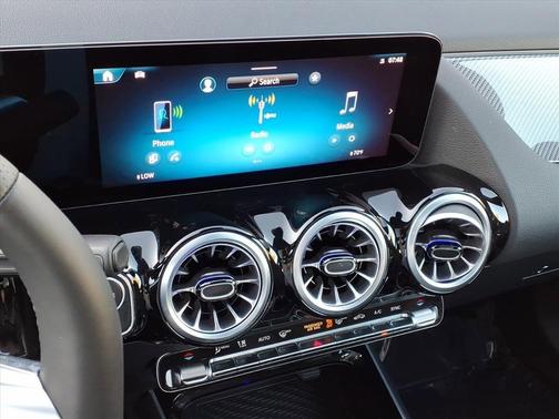 2025 Mercedes-Benz AMG GLA 35 Base