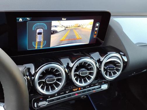 2025 Mercedes-Benz AMG GLA 35 Base