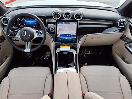 2025 Mercedes-Benz GLC 300 Base