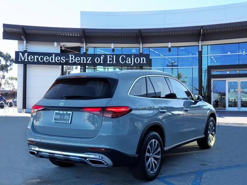 2026 Mercedes-Benz GLC 300 Base